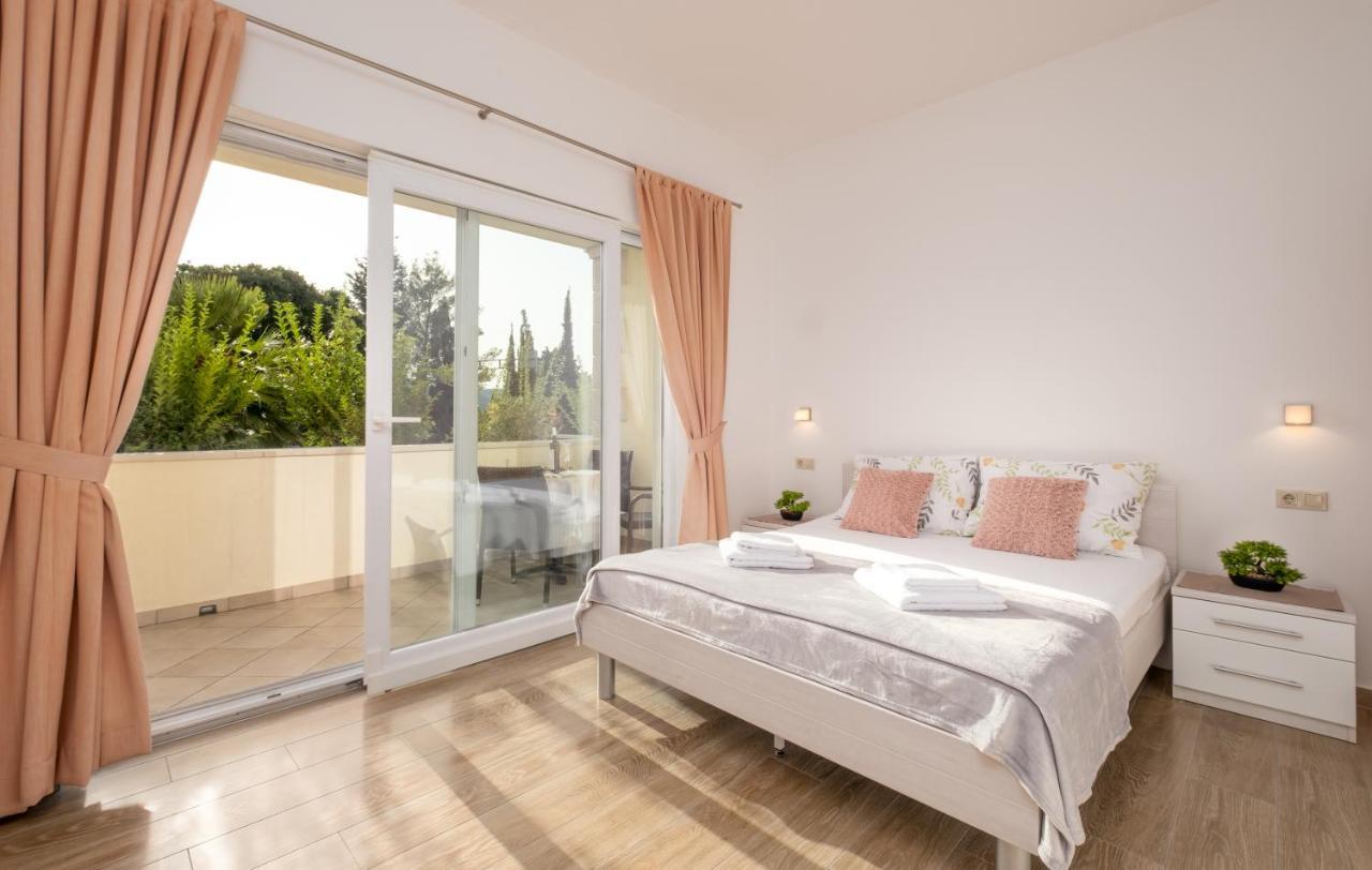 Studio Apartment Brigita Mlini Exterior photo